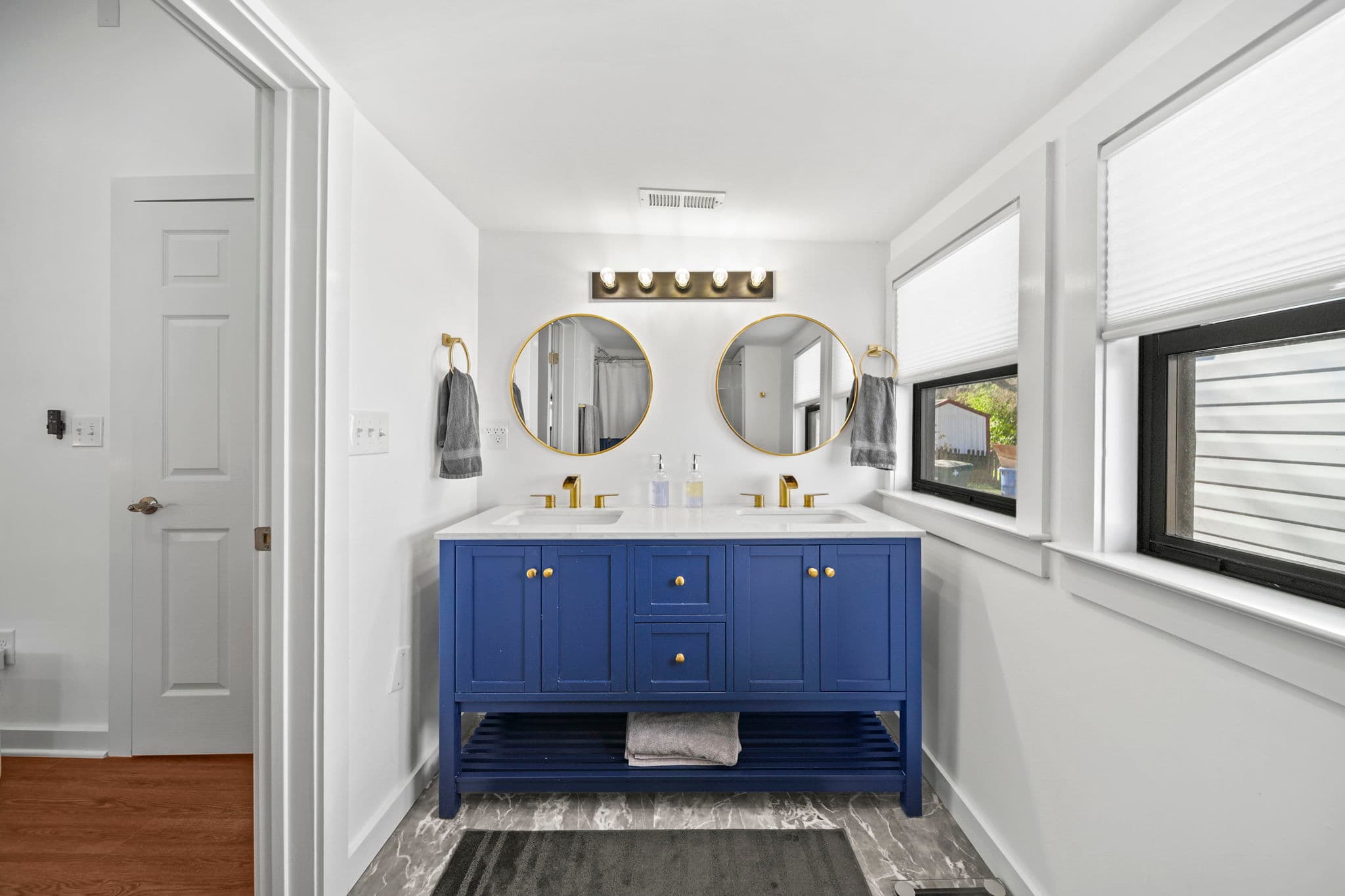 34 web or mls 305 w 12th st