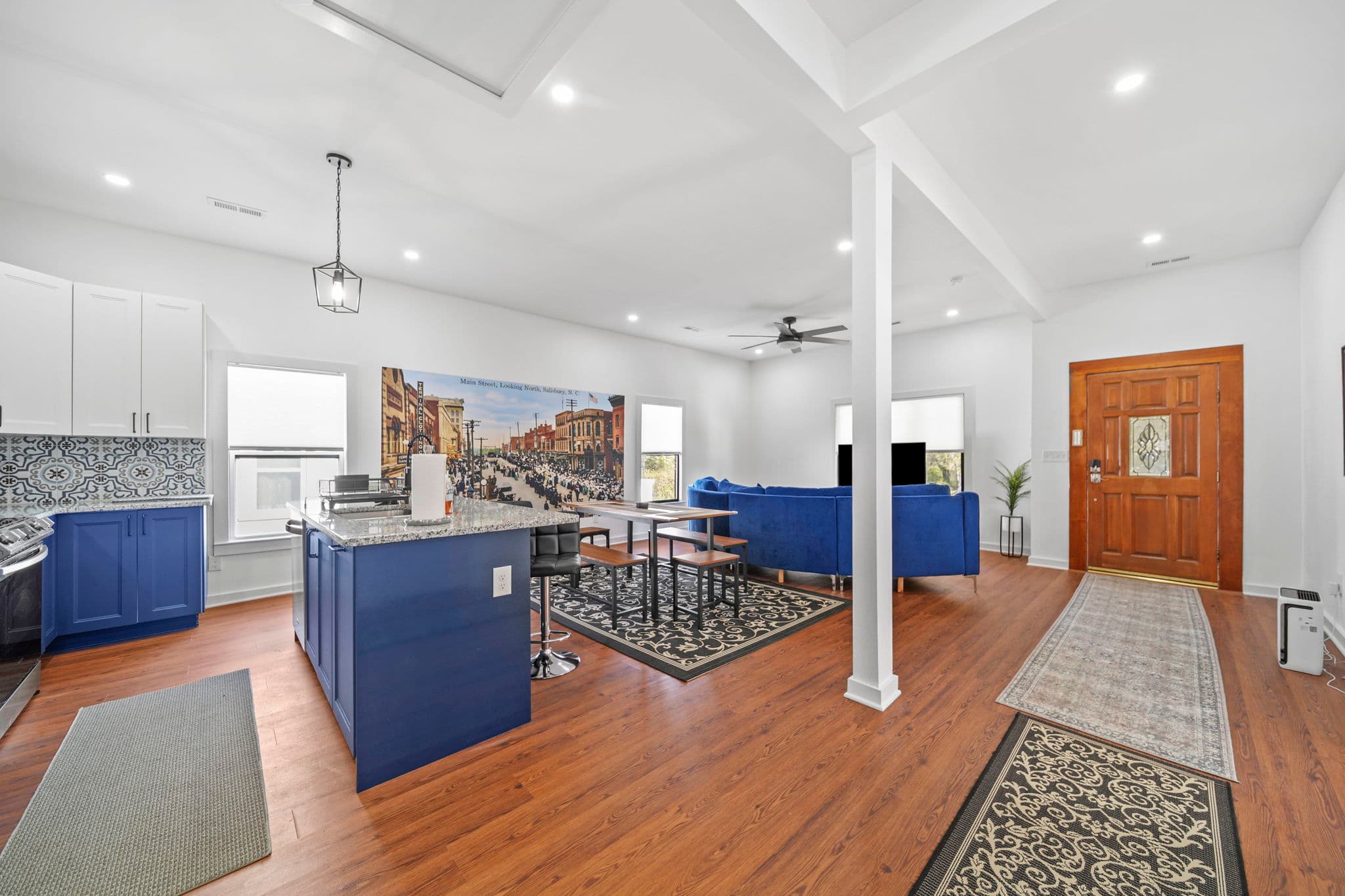 48 web or mls 305 w 12th st